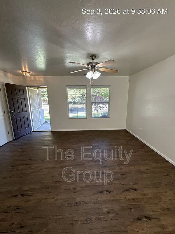 2 bed, 2.0 bath, 977 sqft, $1,550 — Photo 3