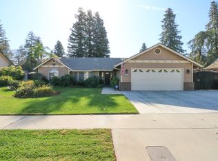 263 E Garfield Ave, Tulare, CA