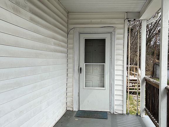 4th image of 1520 Poplar St
