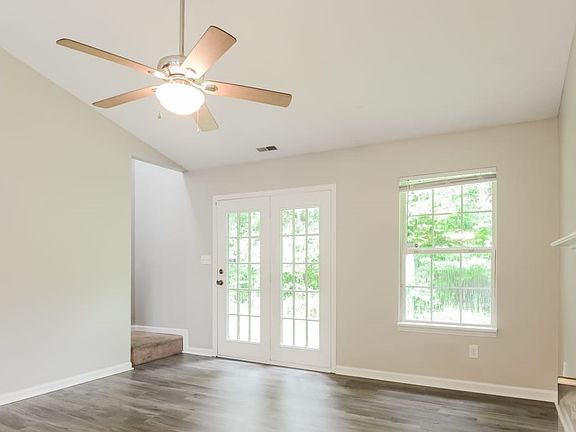 3rd image of 3841 Owster Ln