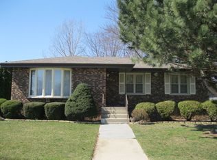 20710 Sandridge Dr, Lynwood, IL 60411