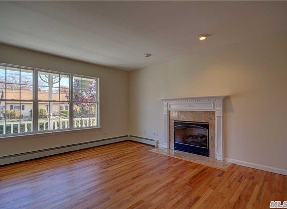 3rd image of 211 McCall Ave