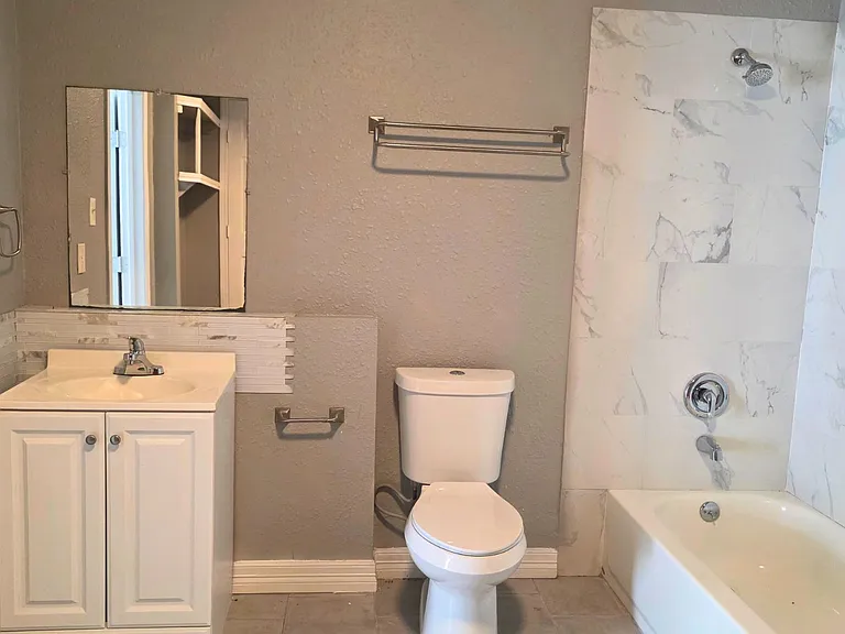 13501 Topeka St #G — Photo 13