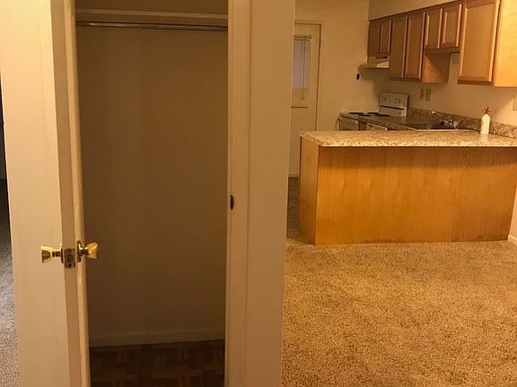 4th image of 8480 Woodgrove Ct