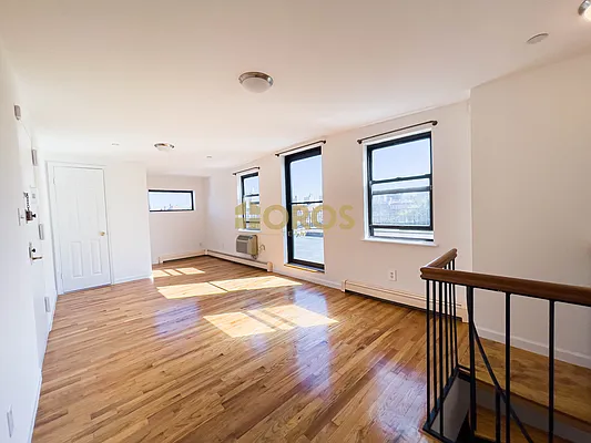 Rented by City Connections Realty | media 15