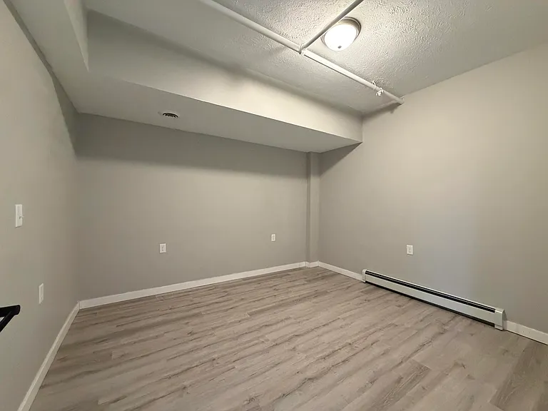 138 Fulton St E #3 — Photo 13