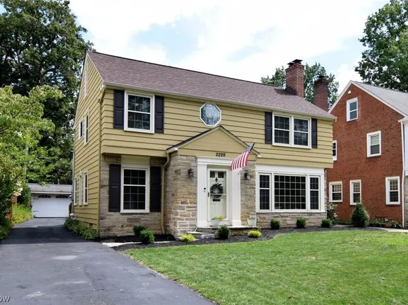 2299 Lalemant Rd, University Heights, OH 44118