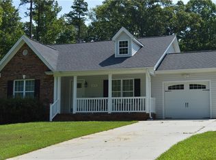 214 Millbrook Ln, Walnut Cove, NC 27052