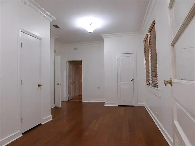 2120 Convention St — Photo 13
