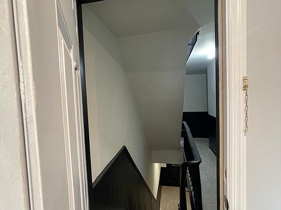 2 exits doors ( hallway )