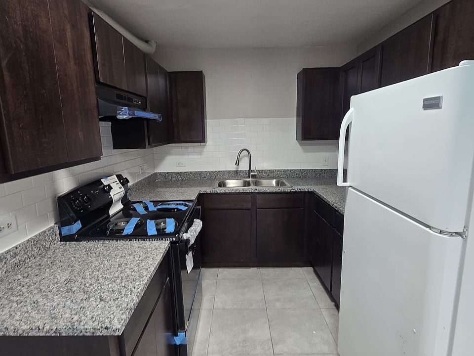 1st image of 411 Perrie Dr APT 102