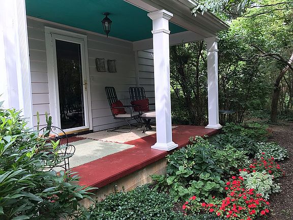 4th image of 403 Clay Cir