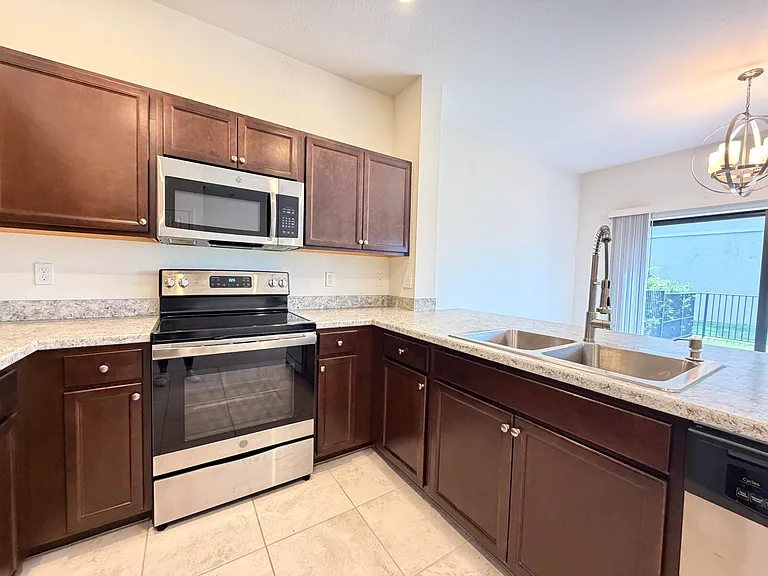 6145 Bangalow Dr — Photo 9