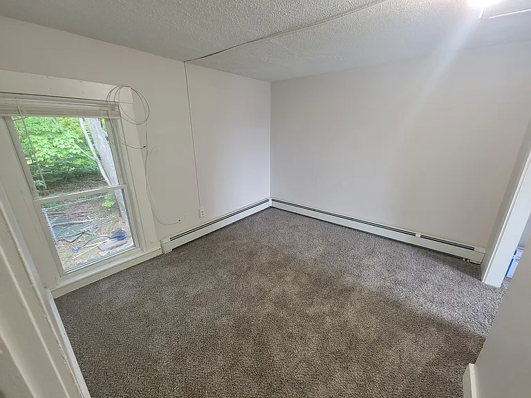 21 Grove St #A — Photo 10
