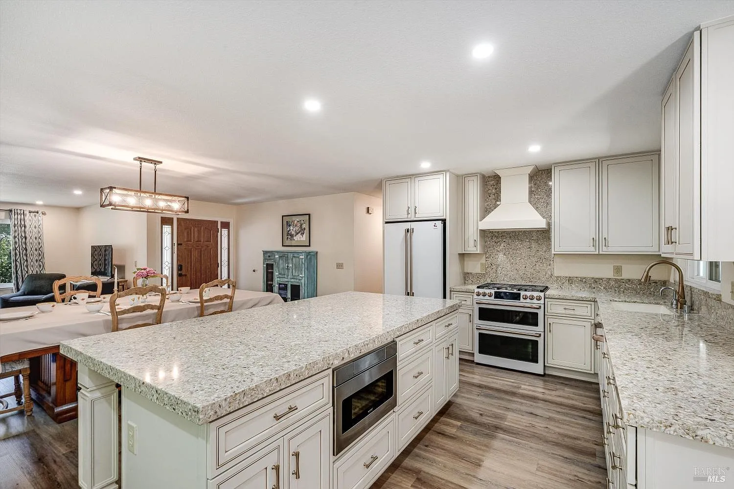 113 Sherwood Drive - Photo 12