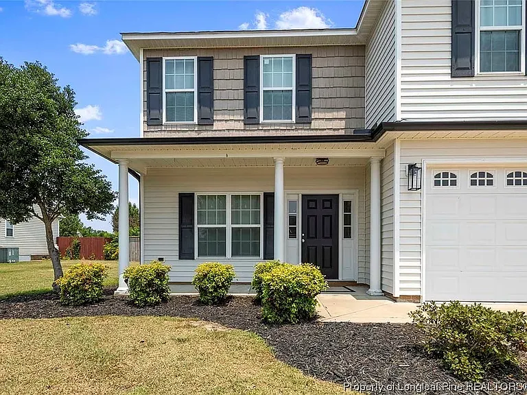 230 Marigold Ln — Photo 3