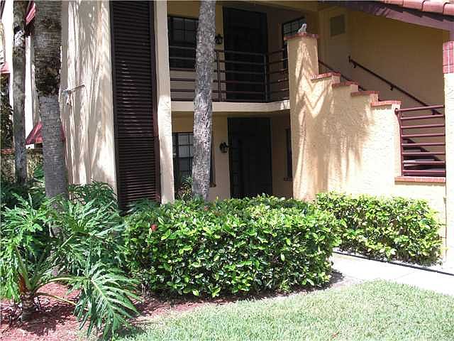 1st image of 6295 Aspen Glen Ln