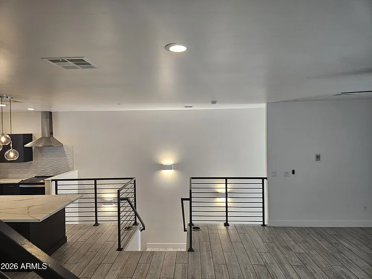 264 S Roosevelt St — Photo 34
