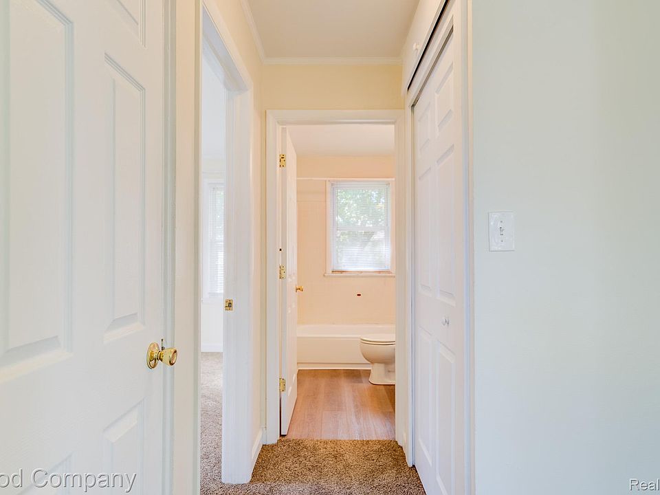 10211 Troy St, photo 13