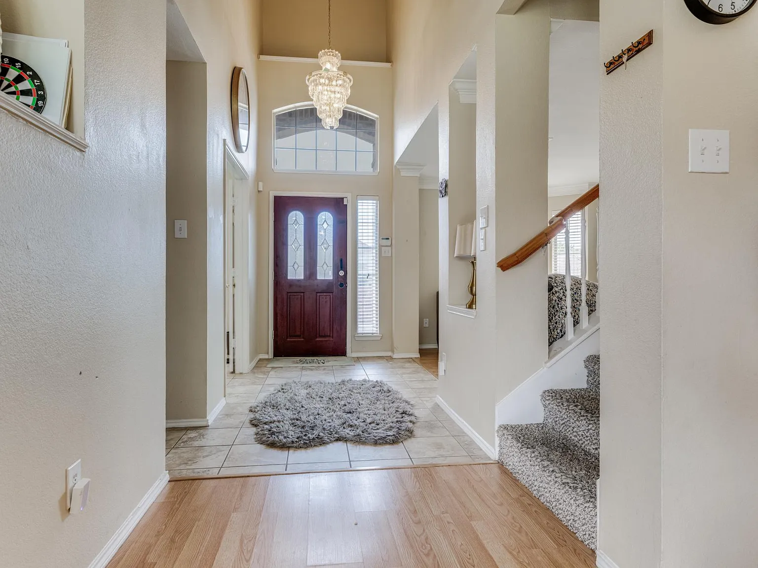 5 bed, 3186 sqft, $3,500 — Photo 2