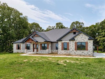 170 Blue Sky Dr, Defiance, MO, 63341