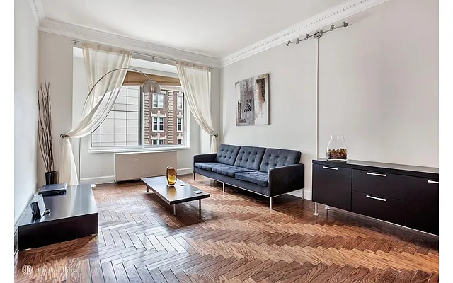 Rented by Douglas Elliman | media 2