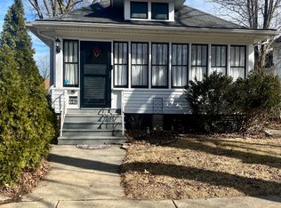 641 Palace St, Aurora, IL 60506