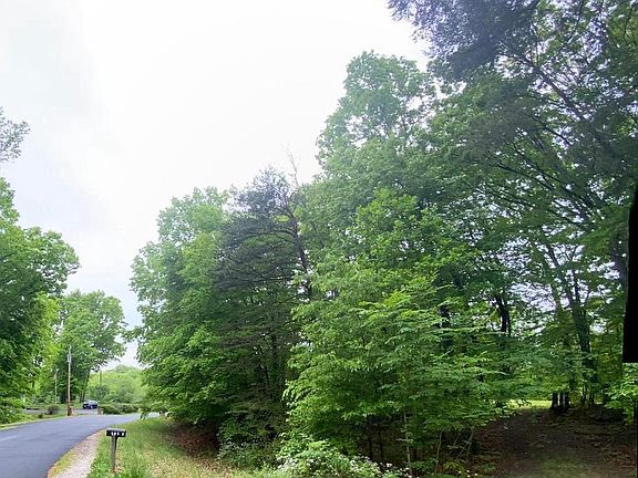 2nd image of 5854 Anthony Dr