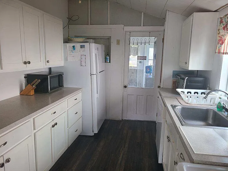 22 Shoreline Dr #22 — Photo 2