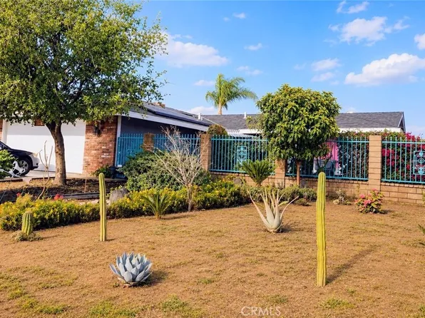 4267 Baggett Dr, Riverside, CA 92505