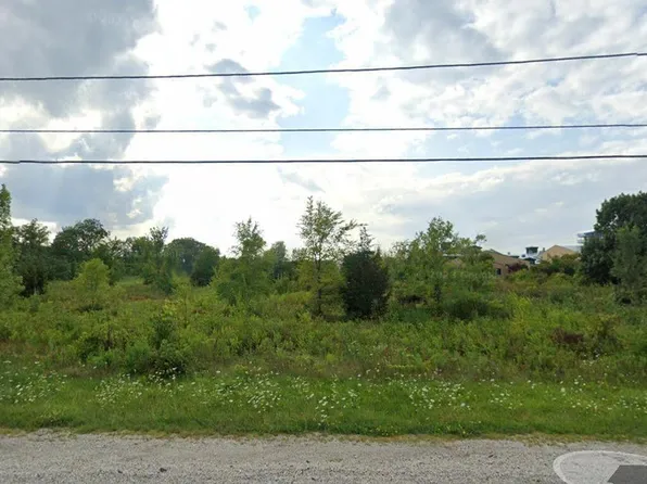 8461 South 13TH STREET, Oak Creek, WI 53154