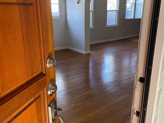 3rd image of 322 S Granada Ave APT B
