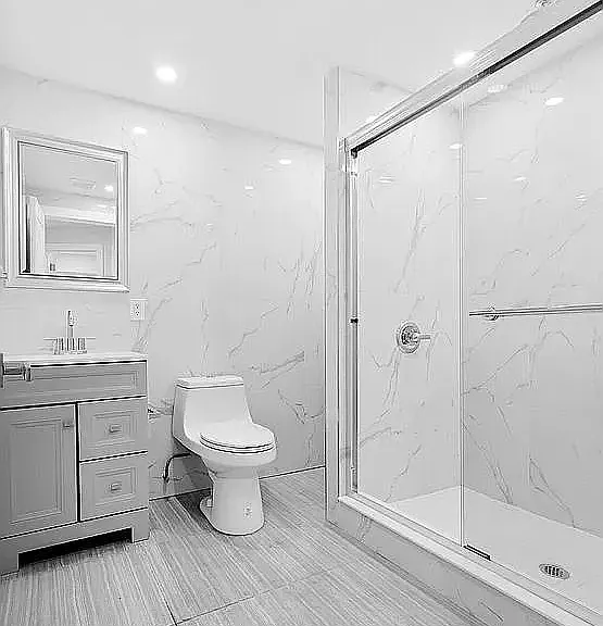 544 6th Ave #4 — Photo 5