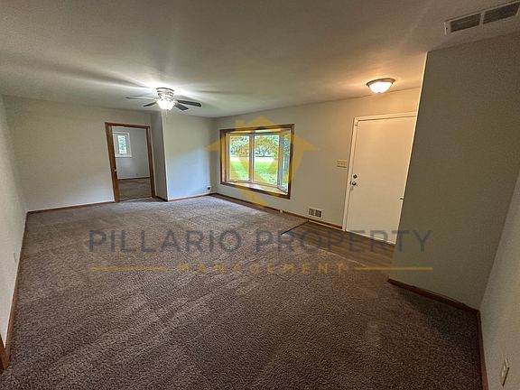5th image of 1321 Schleicher Ave