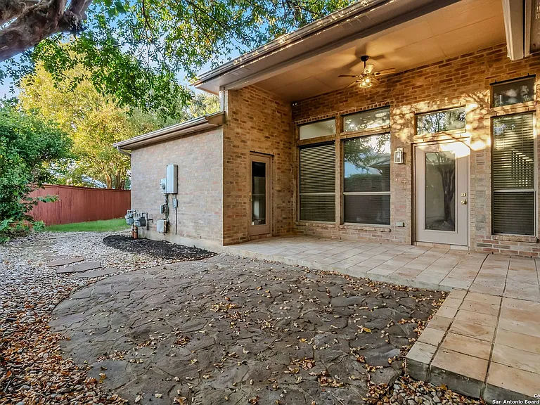111 Westwood Way — Photo 35