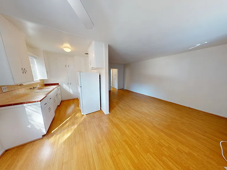 1042 N Stanley Ave #1044 — Photo 6