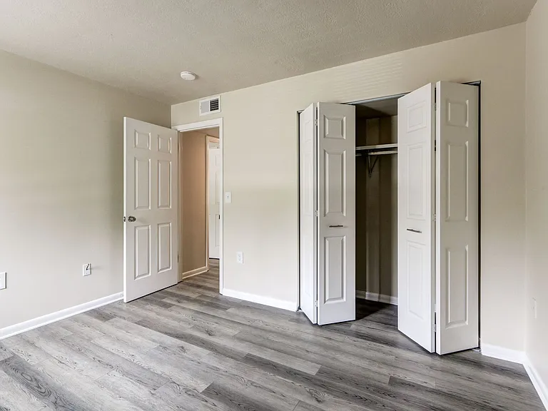 The Atwood Apartments — Photo 38