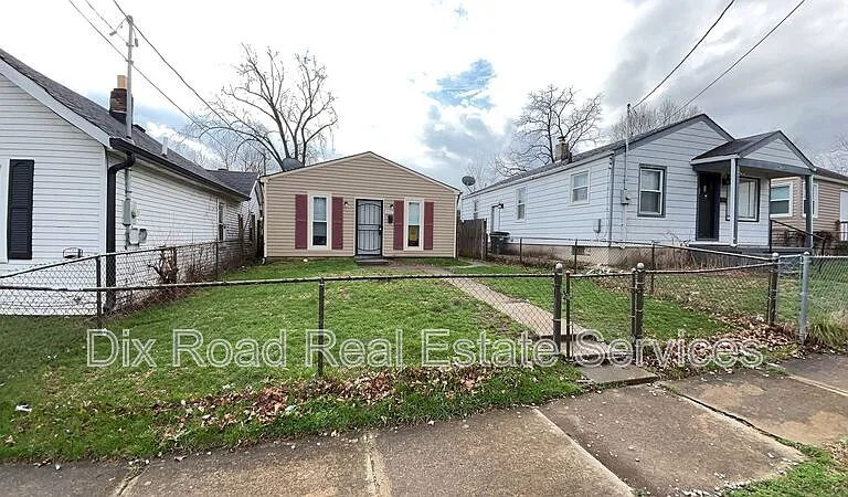 1107 Hunt Ave — Photo 3