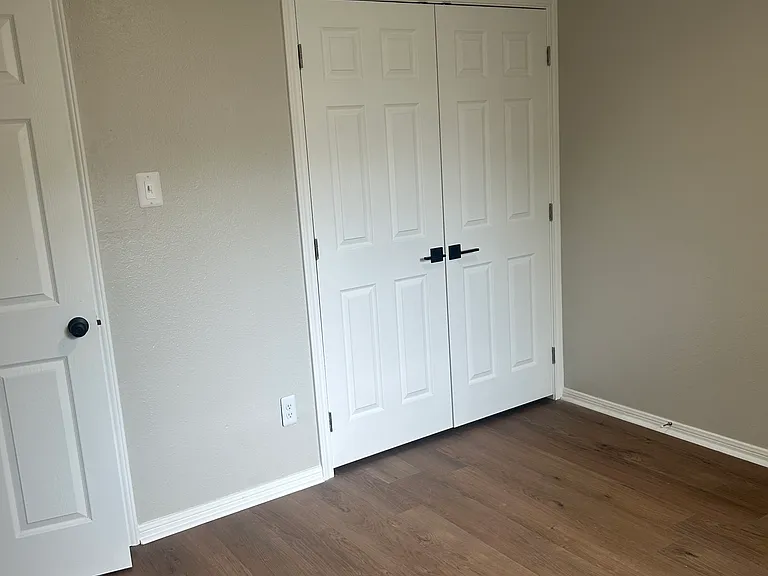 Bedroom or Office