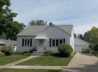 1577 Louise St, Green Bay, WI 54302