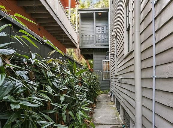 3rd image of 1013 Race St #1B