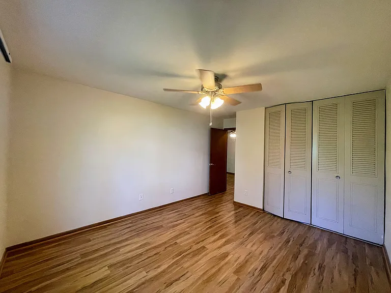 425 University Ave SE #205 — Photo 9
