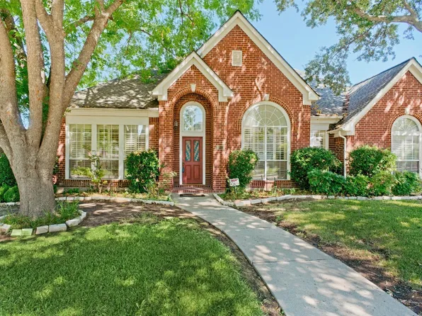 6712 Clear Spring Dr, Fort Worth, TX 76132