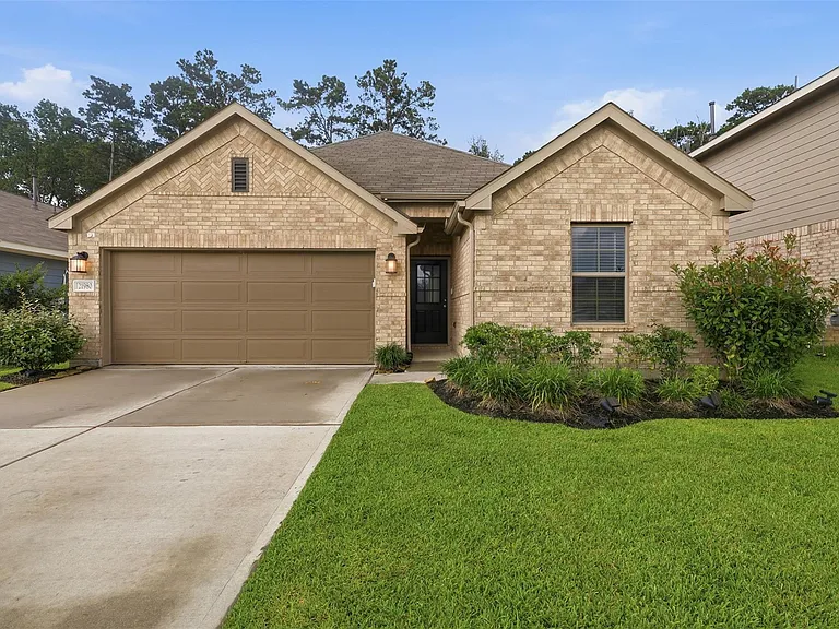 21980 Juniper Crossing Dr — Photo 1
