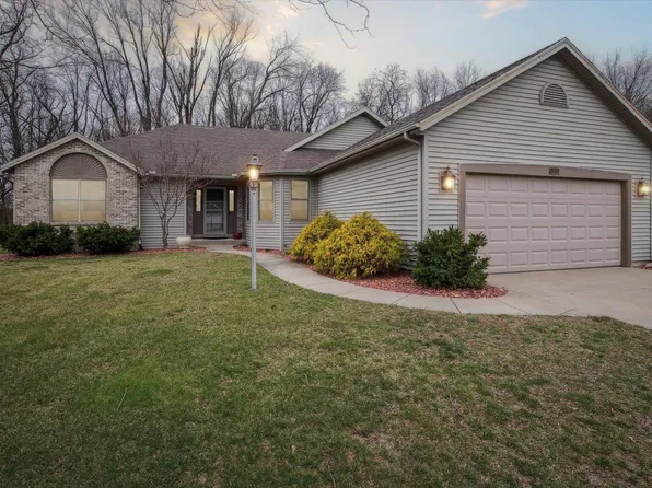 11015 Golden Pheasant Dr, Osceola, IN 46561
