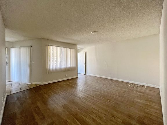 4th image of 345 Pomelo Ave