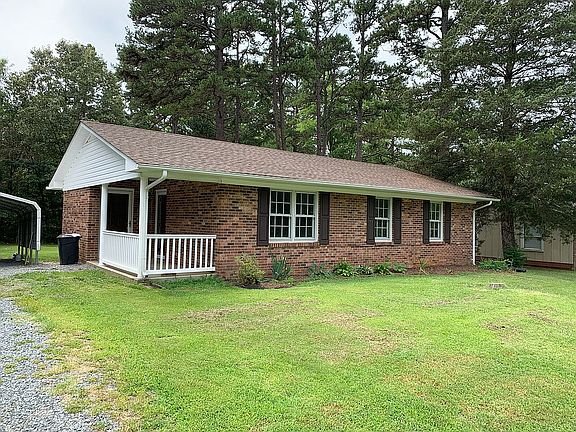 4th image of 2121 Eastover Dr