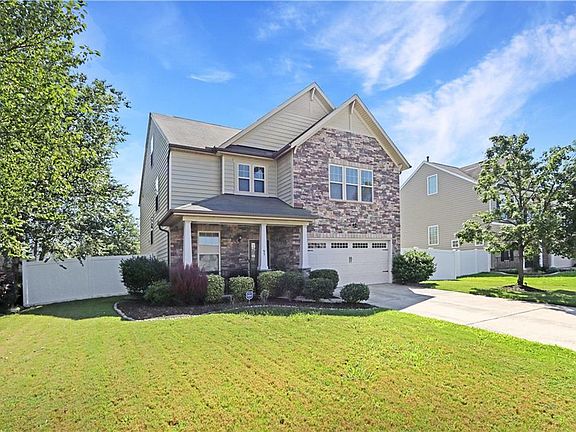 4th image of 57 Hampshire Glen Pkwy