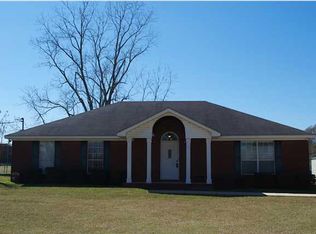 12211 McFarland Rd, Chunchula, AL 36521