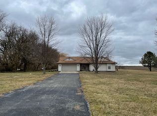 2311 S Cottonwood Rd, Urbana, IL 61802